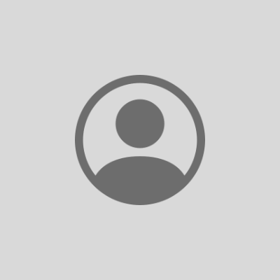 Chloe Lindsay staff photo